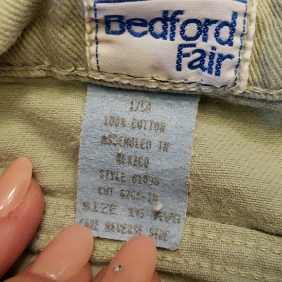 VINTAGE High Waist Pleated Cutoff Distress Shorts - Picture 4 of 12